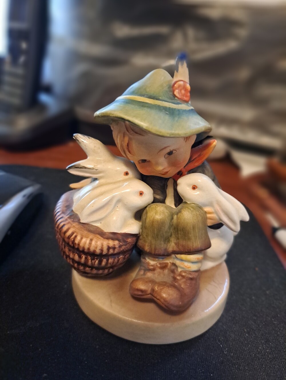 Goebel Hummel TMK 2 Full Bee Playmates Figurine Excellent